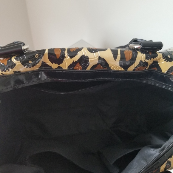 Medium Cheetah print Hello Kitty Bag - Picture 3 of 5